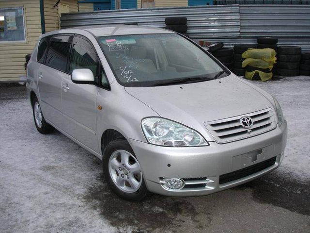 2002 Toyota Ipsum