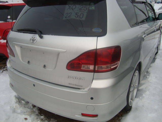 2002 Toyota Ipsum