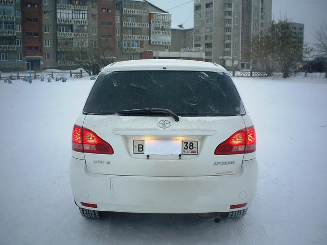 2002 Toyota Ipsum