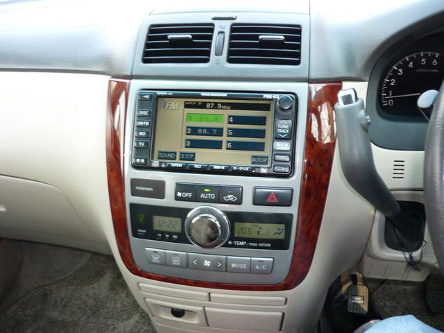 2002 Toyota Ipsum