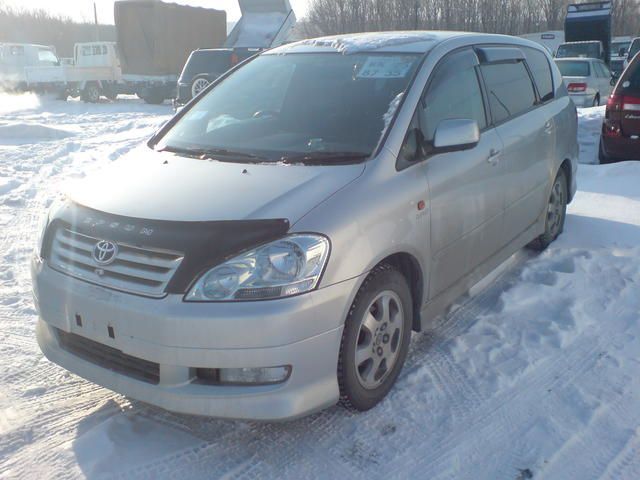 2002 Toyota Ipsum