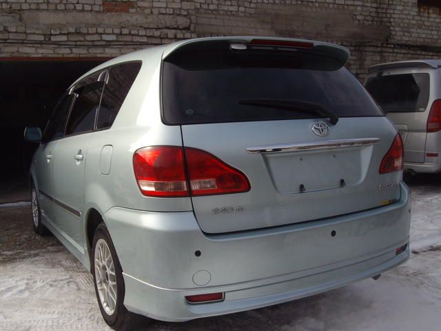 2002 Toyota Ipsum