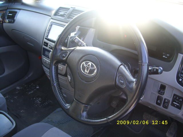 2002 Toyota Ipsum