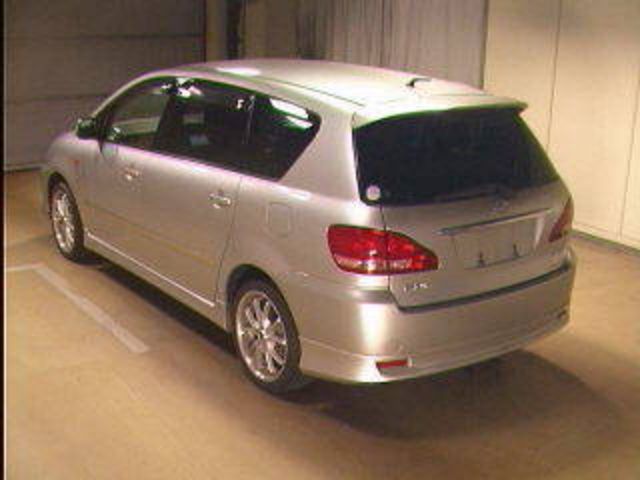 2002 Toyota Ipsum