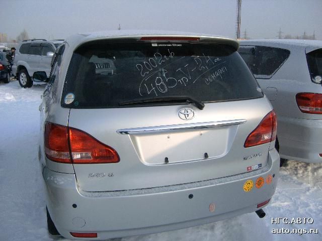 2002 Toyota Ipsum