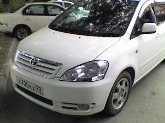 2002 Toyota Ipsum