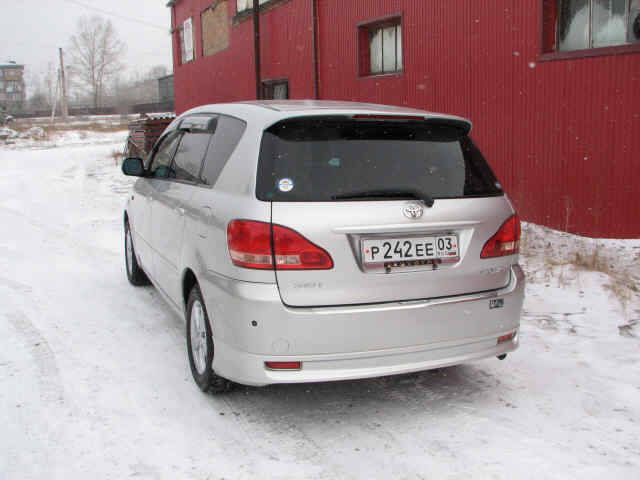 2002 Toyota Ipsum
