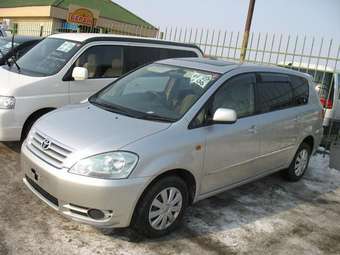 2002 Toyota Ipsum