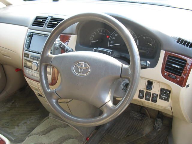 2002 Toyota Ipsum