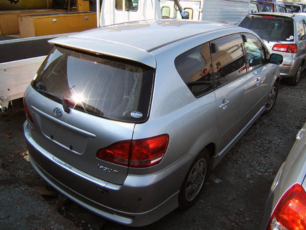 2002 Toyota Ipsum