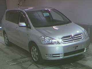 2002 Toyota Ipsum Pictures