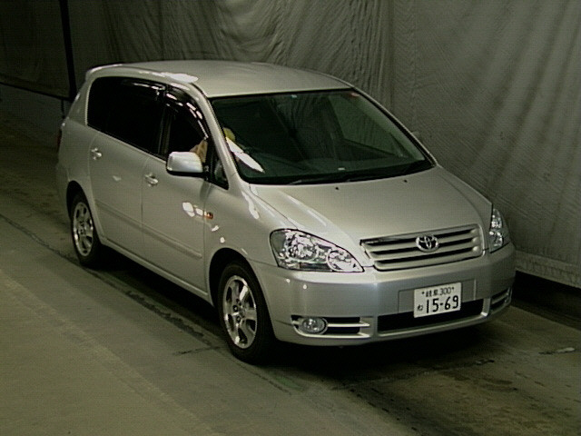 2002 Toyota Ipsum Images