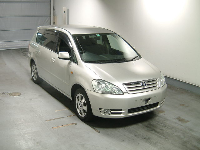 2002 Toyota Ipsum Wallpapers