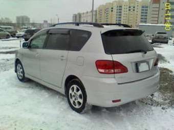 2002 Toyota Ipsum Pics