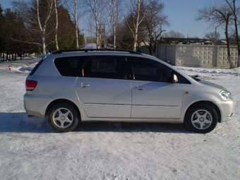 2002 Toyota Ipsum Pics
