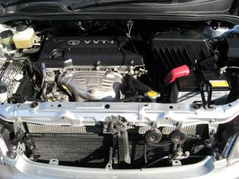 2002 Toyota Ipsum Images