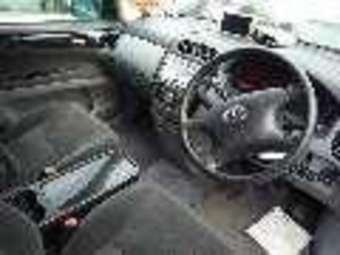 2002 Toyota Ipsum Images