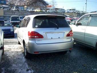 2002 Toyota Ipsum Pics