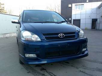 2002 Toyota Ipsum Images