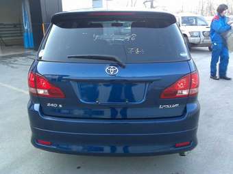 2002 Toyota Ipsum Pics