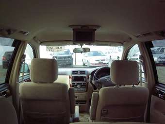 2002 Toyota Ipsum Pictures