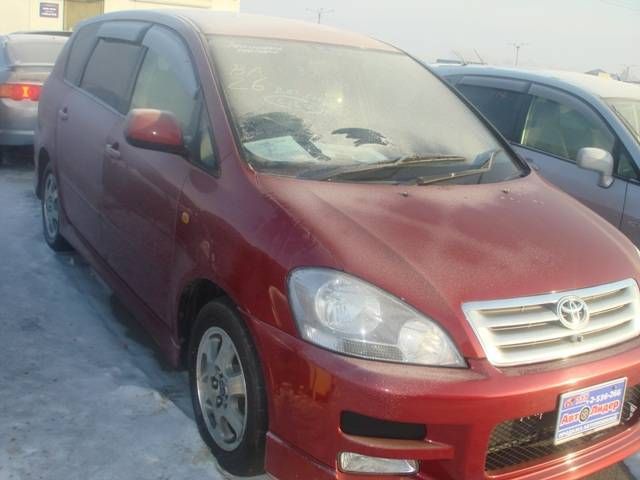 2002 Toyota Ipsum