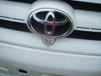 2002 Toyota Ipsum Pictures