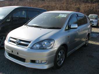 2002 Toyota Ipsum Pics