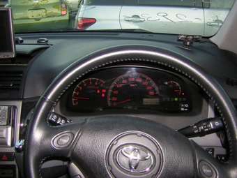 2002 Toyota Ipsum Pics