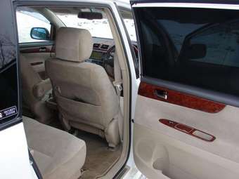 2002 Toyota Ipsum Photos