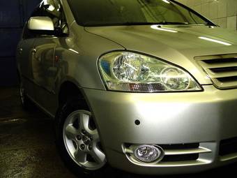 2002 Toyota Ipsum Pictures