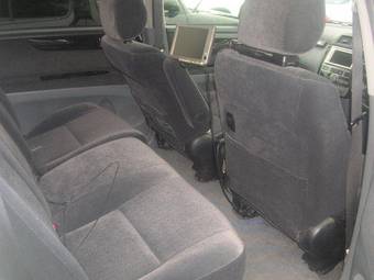 2002 Toyota Ipsum Photos