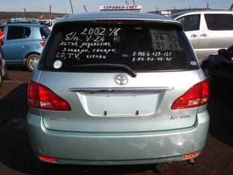 2002 Toyota Ipsum Photos