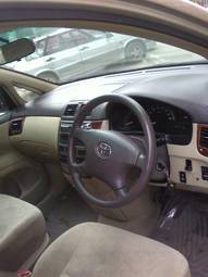 2002 Toyota Ipsum Pictures