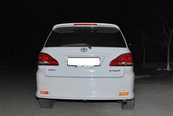 2002 Toyota Ipsum Wallpapers
