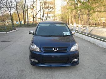 2002 Toyota Ipsum Pics