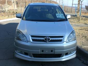 2002 Toyota Ipsum Pics
