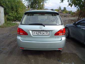 2002 Toyota Ipsum Photos