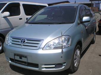 2002 Toyota Ipsum Pictures