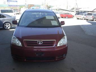 2002 Toyota Ipsum Images