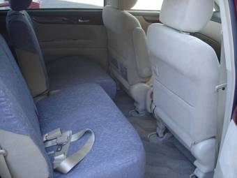2002 Toyota Ipsum Pics