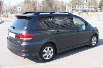 2002 Toyota Ipsum Wallpapers
