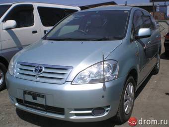 2002 Toyota Ipsum Photos