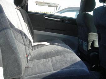 2002 Toyota Ipsum Pics