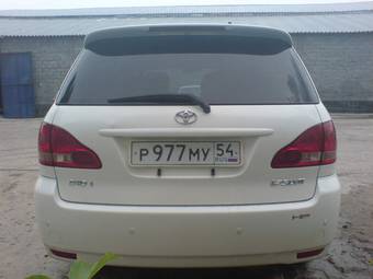 2002 Toyota Ipsum Pics