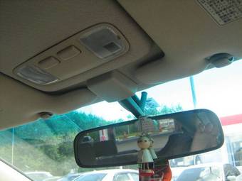 2002 Toyota Ipsum Photos