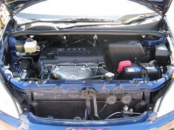 2002 Toyota Ipsum Pictures