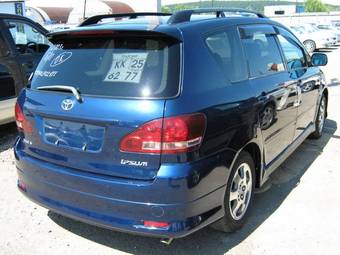2002 Toyota Ipsum Photos