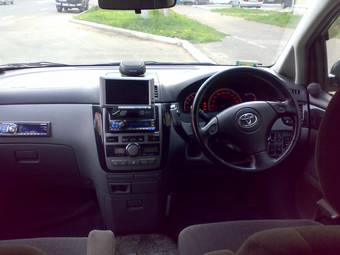 2002 Toyota Ipsum Images