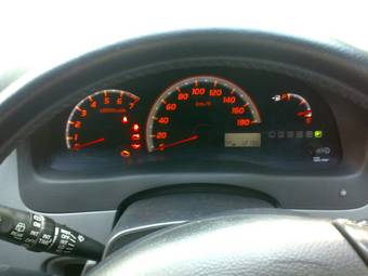 2002 Toyota Ipsum Pictures